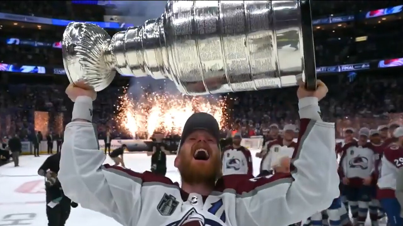Colorado Avalanche raises Stanley Cup after defeating Tampa Bay Lightning
