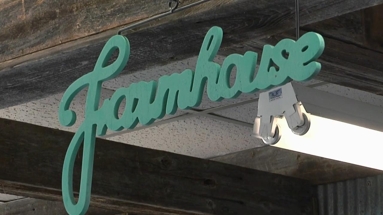 Farmhouse Home Decor link