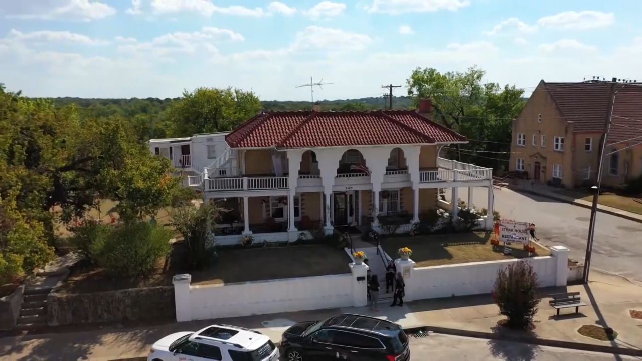 Flower Bluff Manor link