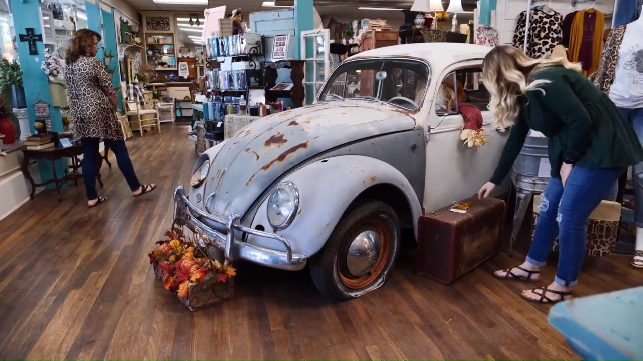 Lemons & Lace Marketplace link