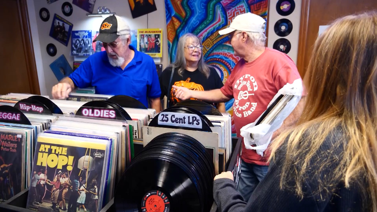 Groov’in Records link