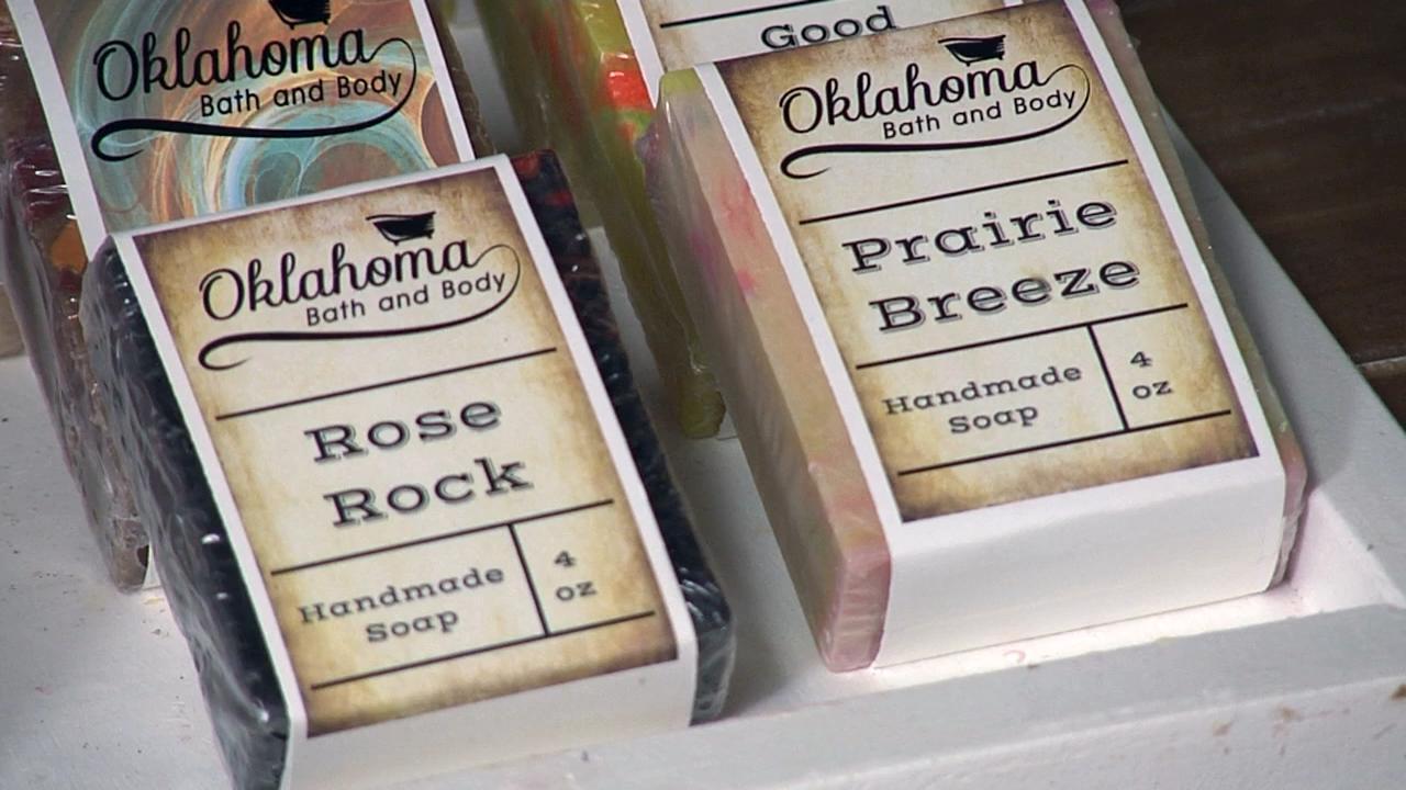 Little Bit of Country link