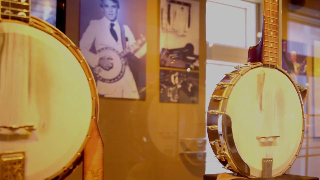 American Banjo Museum & Steve Martin Exhibit link