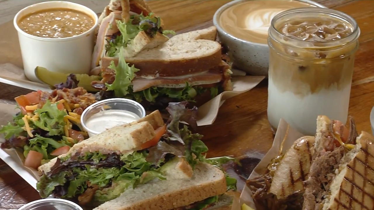 Strayhouse Kitchen + Coffee link