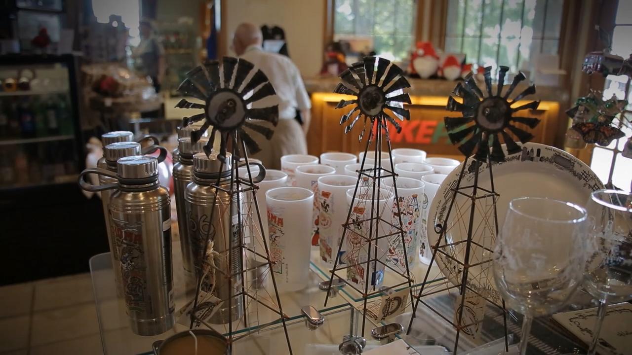 Tourism Information Center Gifts link