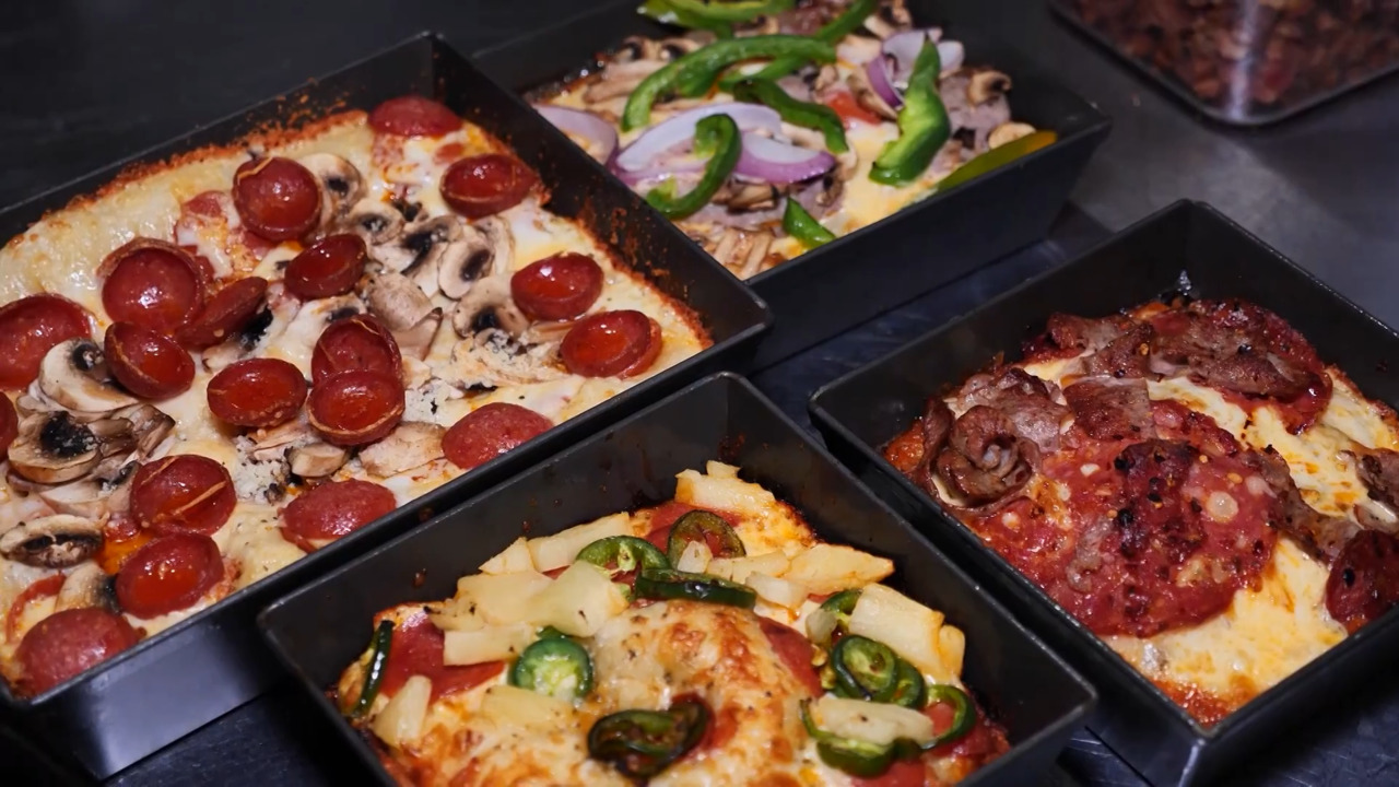 Rendezvous Pizza link