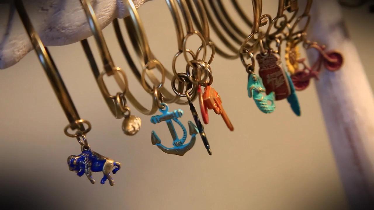 Gleeful Peacock link