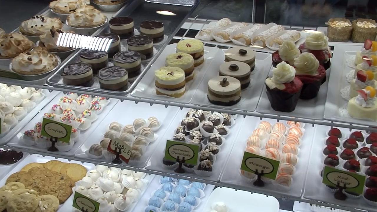 Lori’s Sweet Sinsations Tea Room & Bakery link