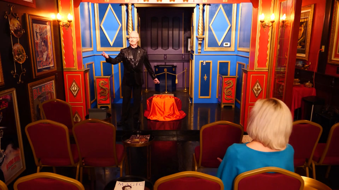 The Magic Showplace Theater and Rabbit-in-the-Hat Magic Shop link