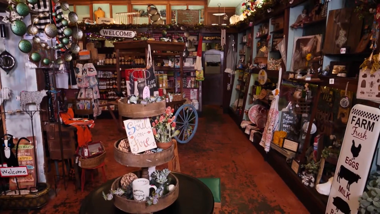 3 Ladies Coffee & Gifts link