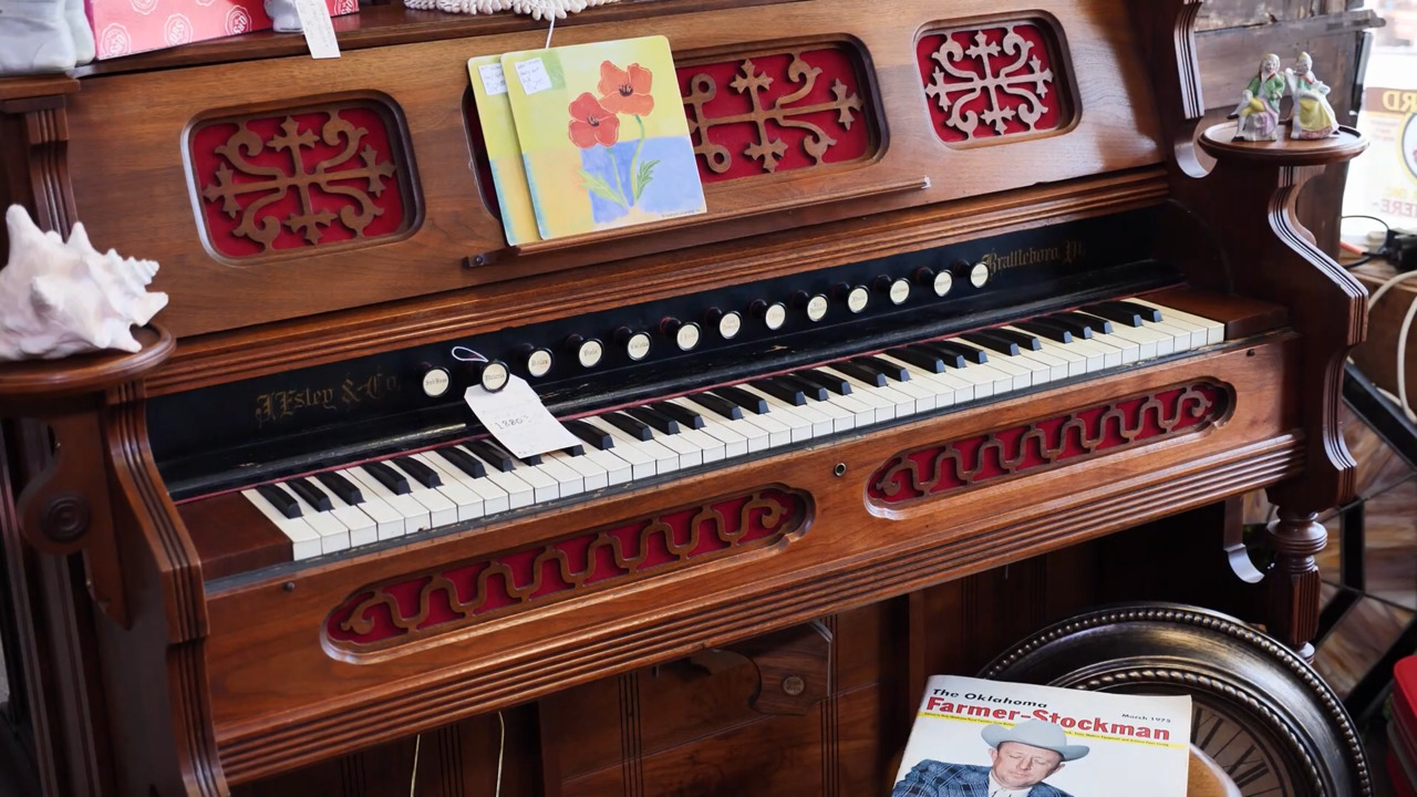 Eden Antique Emporium link