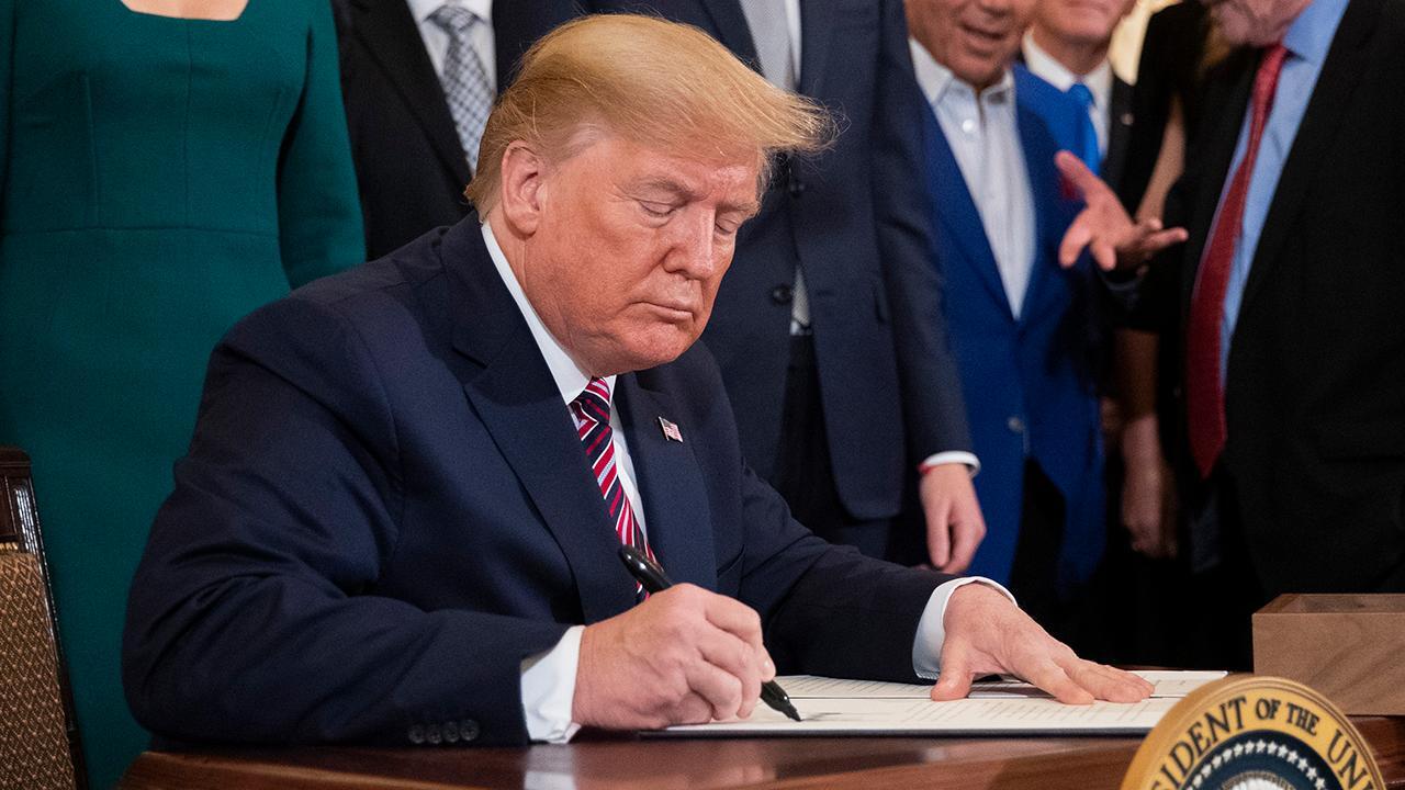 President Trump Signs Executive Order Targeting Anti Semitism Latest