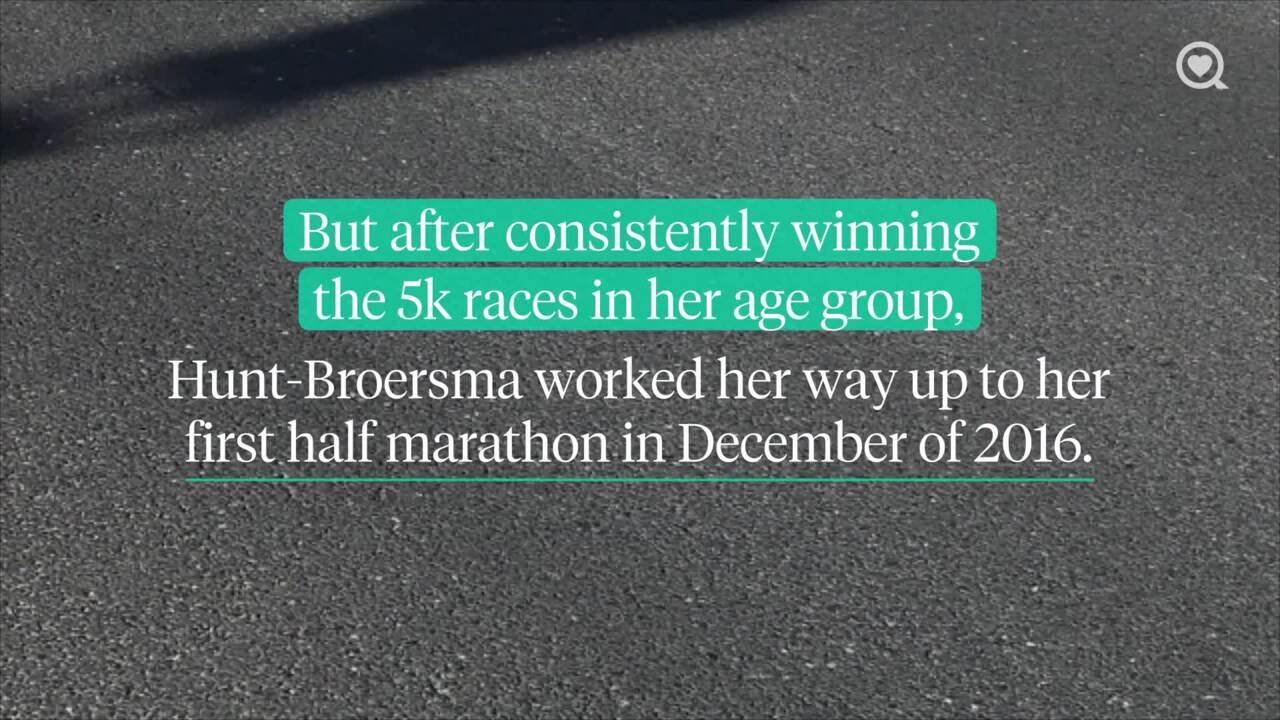 Runner with one leg breaks record with 102 marathons in 102 days