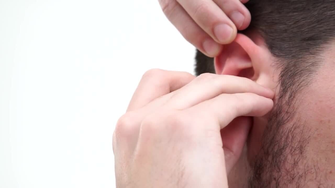 How to fit your 3M roll down earplugs