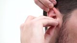 How to fit your 3M roll down earplugs How to fit your 3M roll down earplugs