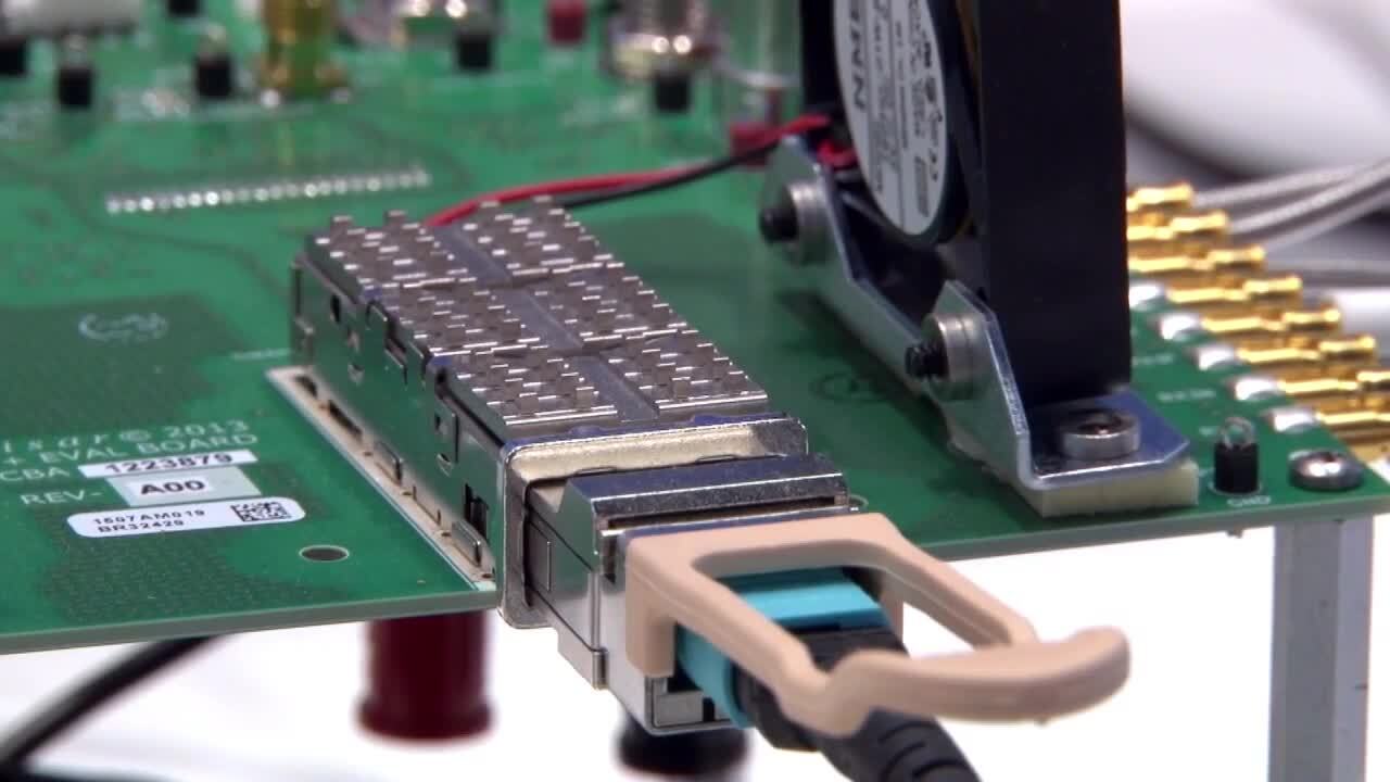  Coherent Demonstrates QSFP28 and SFP28 Transceivers without FEC at ECOC 2015
