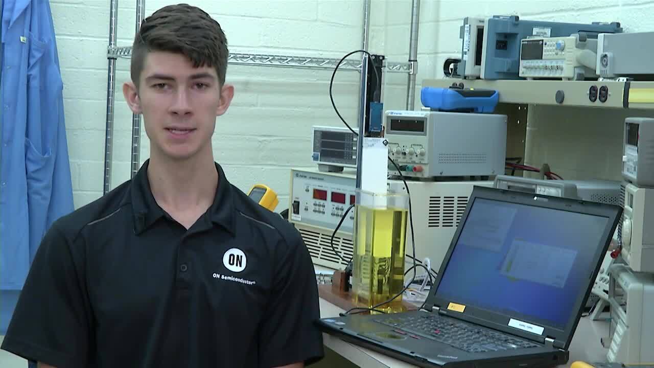 Liquid Level Sensing Demonstration Using Capacitive Touch Sensor