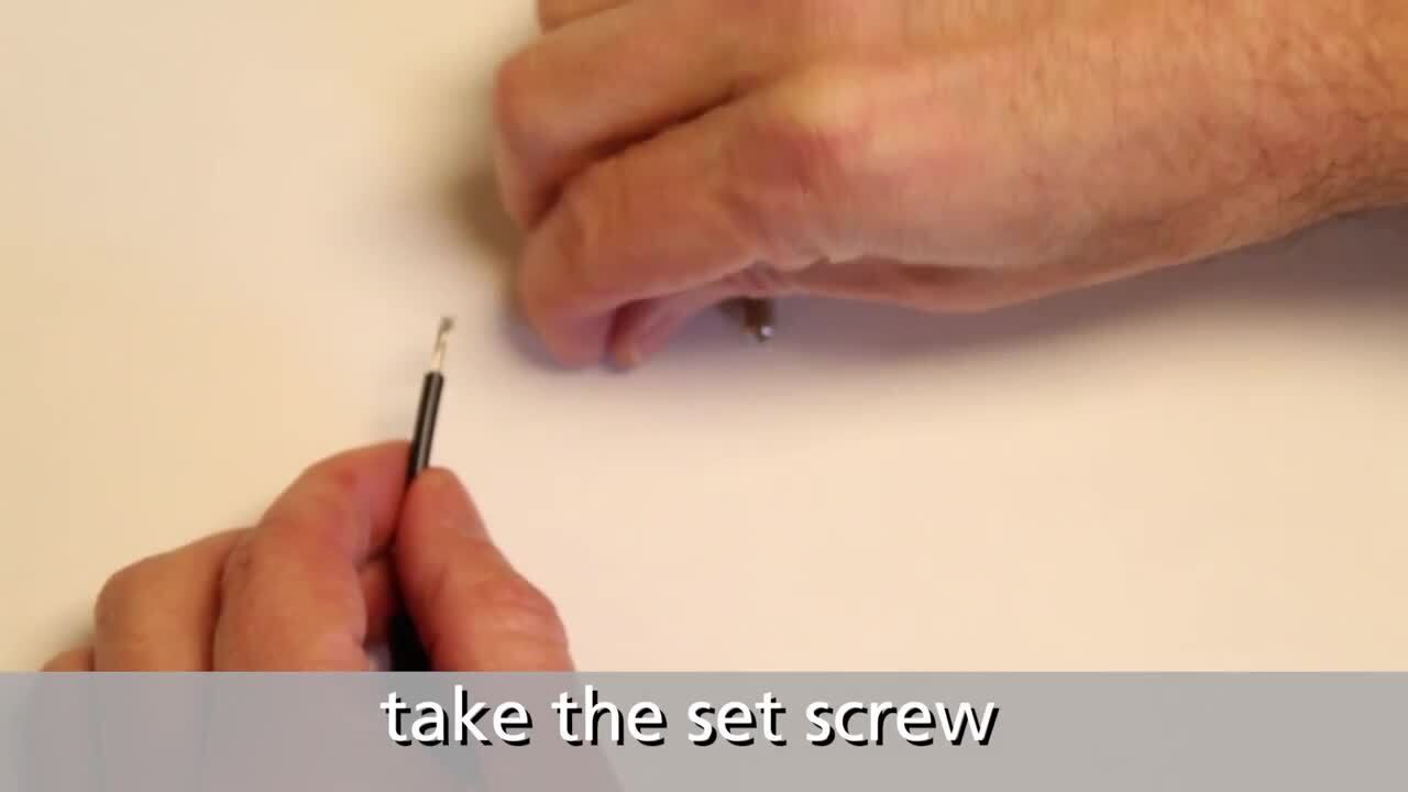How to Secure a Banana to a Wire with an Internal Set Screw