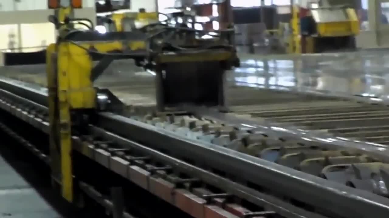 Aluminum Extrusion Press, Watch Wakefield Solutions Aluminum Being Extruded