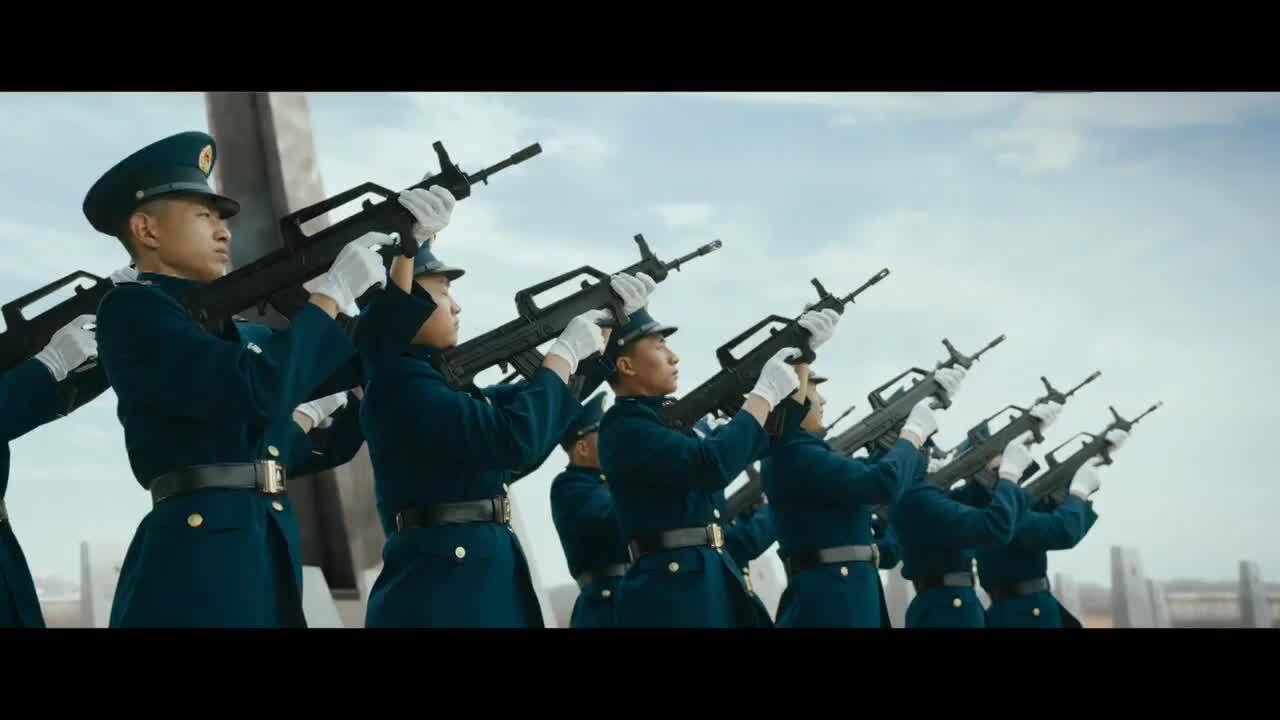 Play trailer for Born to Fly