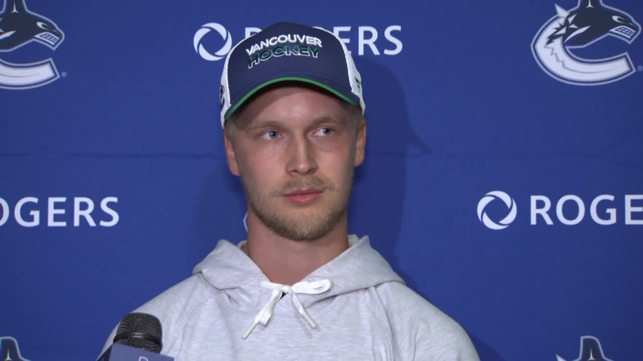 Canucks Sign Defenceman Elias Pettersson To A 3-Year NHL Entry-Level  Contract – CanucksBanter