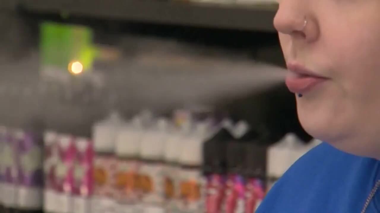 Des jeunes hospitaliss aprs avoir fum des cigarettes lectroniques -  images CNN