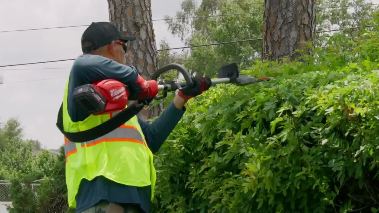 Milwaukee M18 Fuel 18-Volt 20 in. Brushless Cordless Hedge Trimmer with 8.0 Ah Battery and Charger