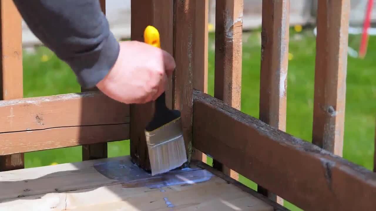 LIQUID RUBBER - 4 Gal., 15.1 l Misty Grey Smooth Polyurethane Deck Coating