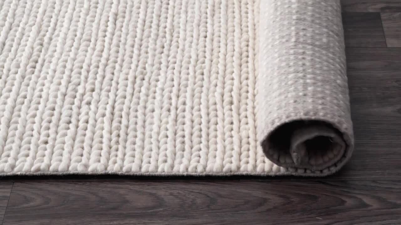 nuLOOM Caryatid Chunky Woolen Cable Off-White 8 ft. Round Rug CB01