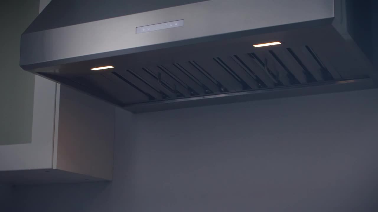 Zephyr Venezia Connect 36 in. 700 CFM Wall Mount Range Hood with