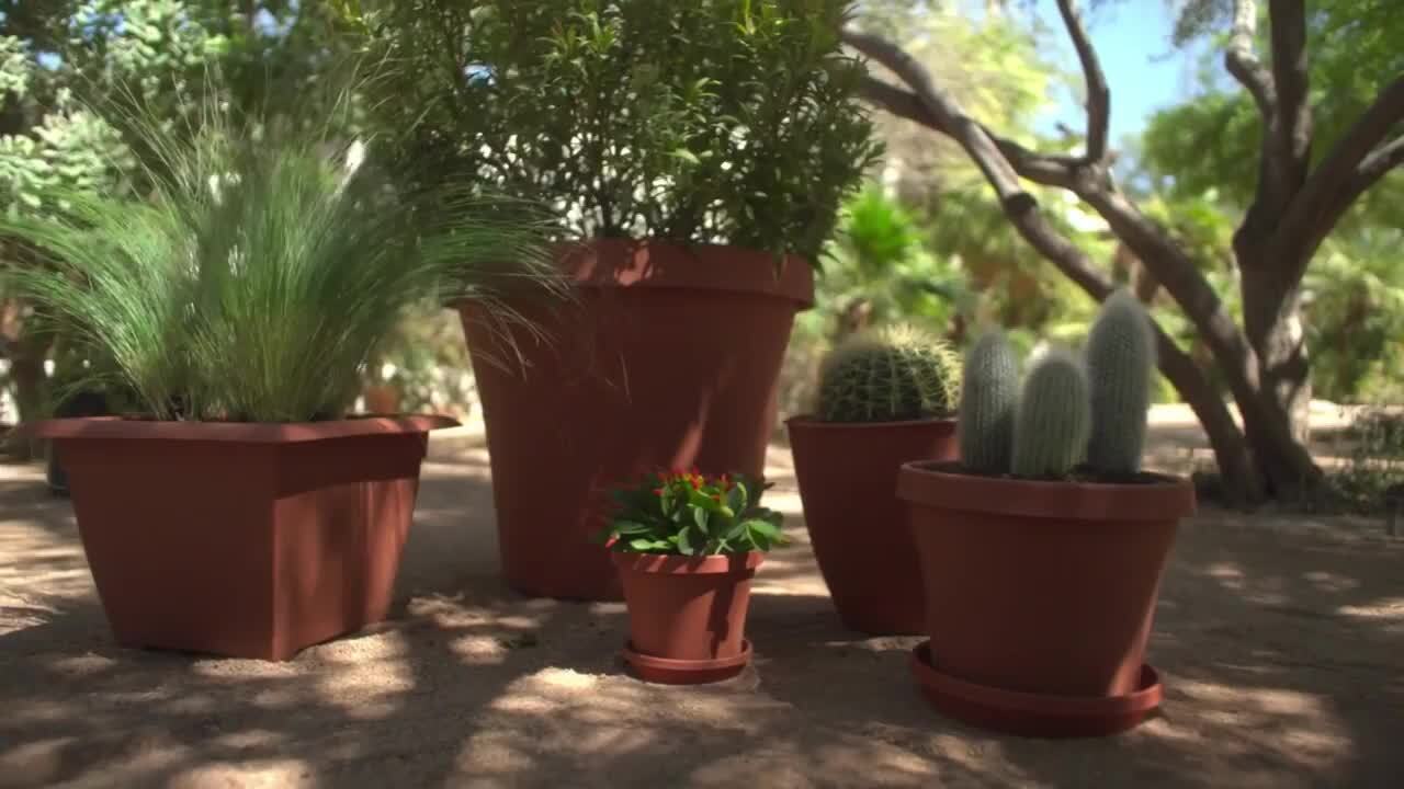 27 Pleat Planter - Midnight Color