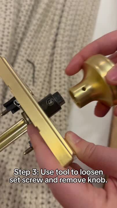 Kwikset Sora Satin Brass Round 2.19 in. Keyed Entry Round Door