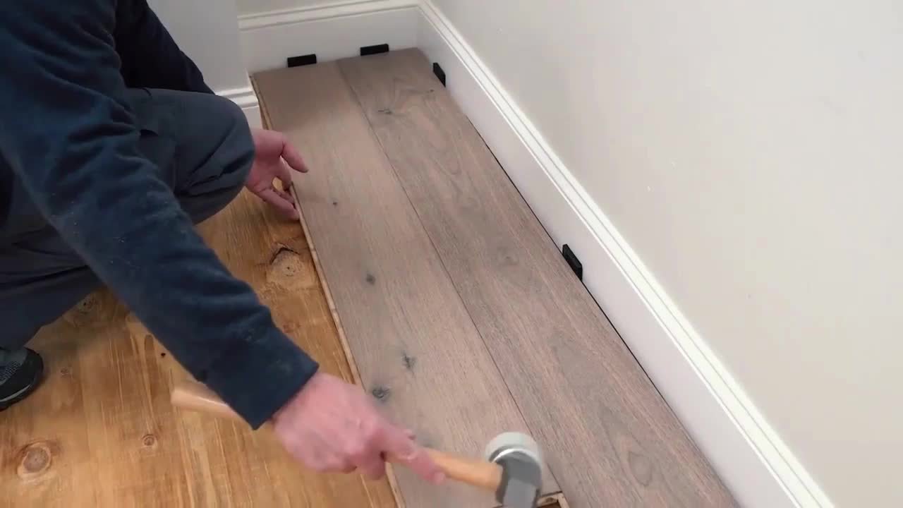 ASPEN FLOORING Take Home Sample - Eclipse White Oak Water