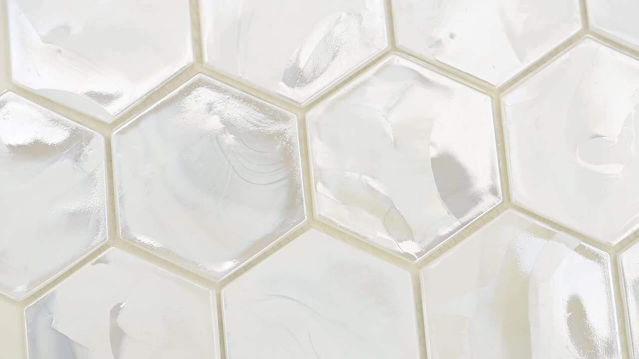 MSI Akoya Pearl 3 in. Hexagon 11 in. x 13 in. x 0.24 in. Glass