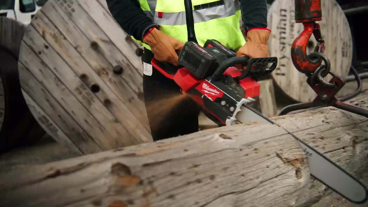 Milwaukee M18 Fuel 18V Brushless 8 in. Hatchet Pruning Saw with (3) Forge XC 8.0 Ah Battery, Dual Bay Simultaneous Super Charger