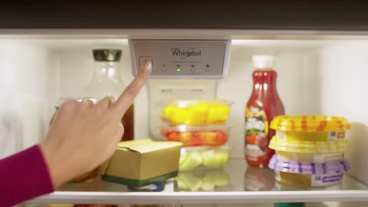 Whirlpool 28 in. Wide Top Freezer Refrigerator in Stainless Steel 14 cu. ft. on Fridge.com