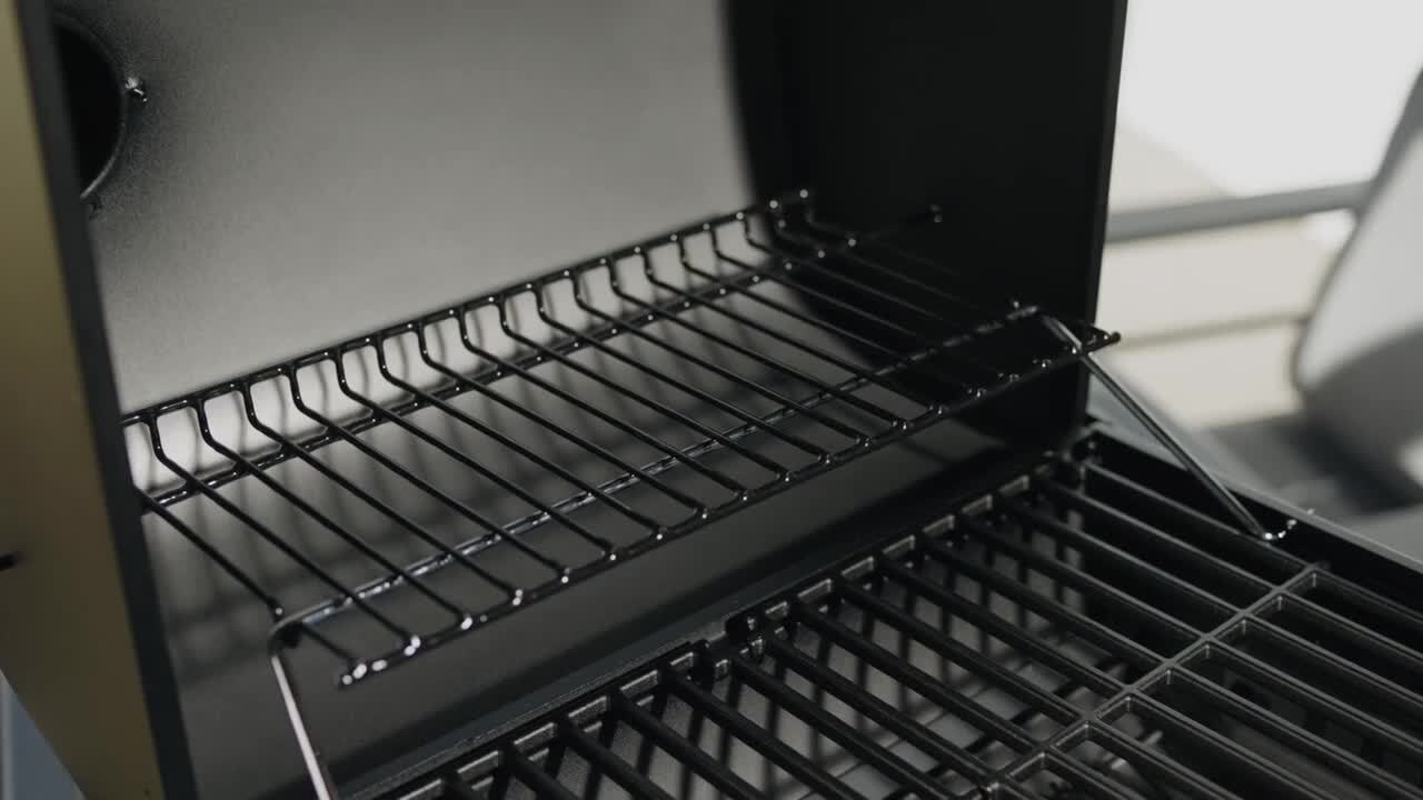 Nexgrill Oakford Outpost 18-Portable Charcoal Tabletop Grill in