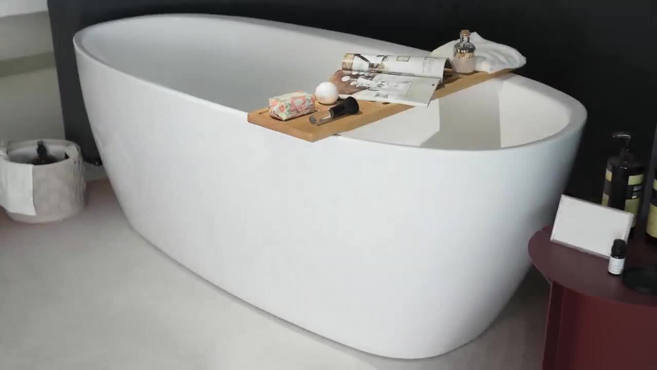 59 in. x 31.5 in. Acrylic Freestanding Flatbottom Double Ended Soaking Bathtub in White