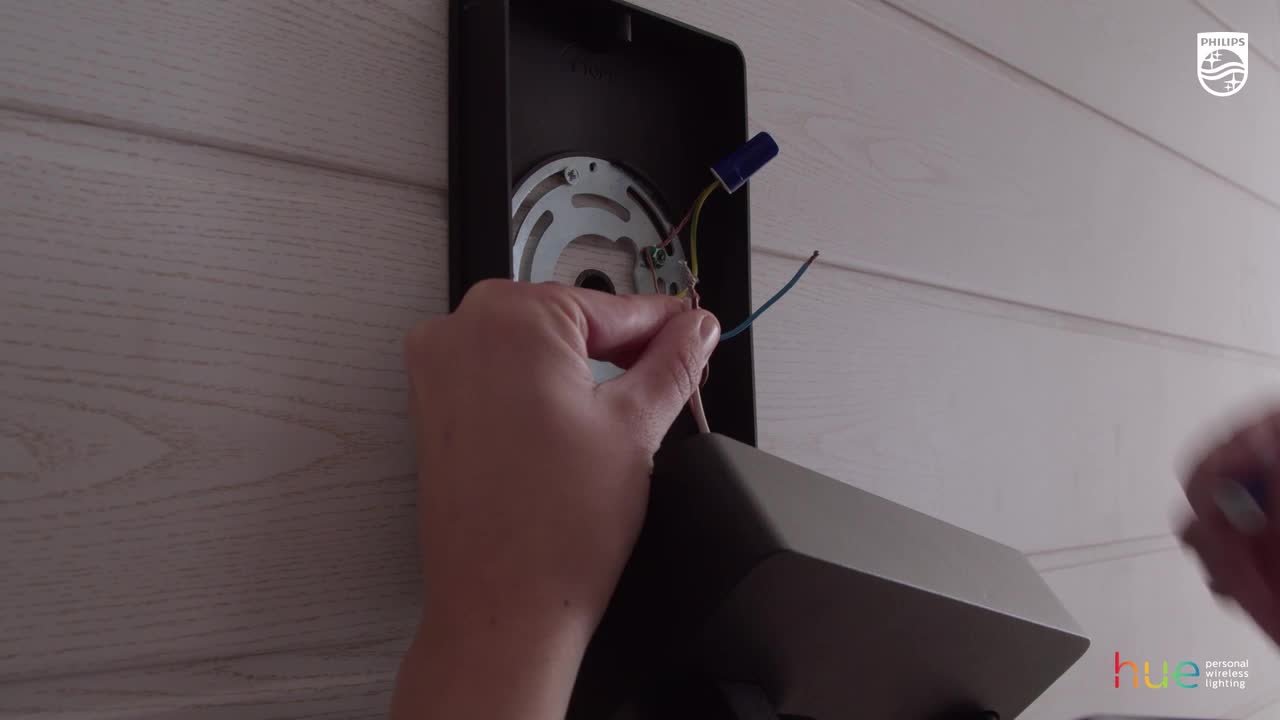 Philips Hue Hardwired Floodlight Cam - Smart Security Surveillance