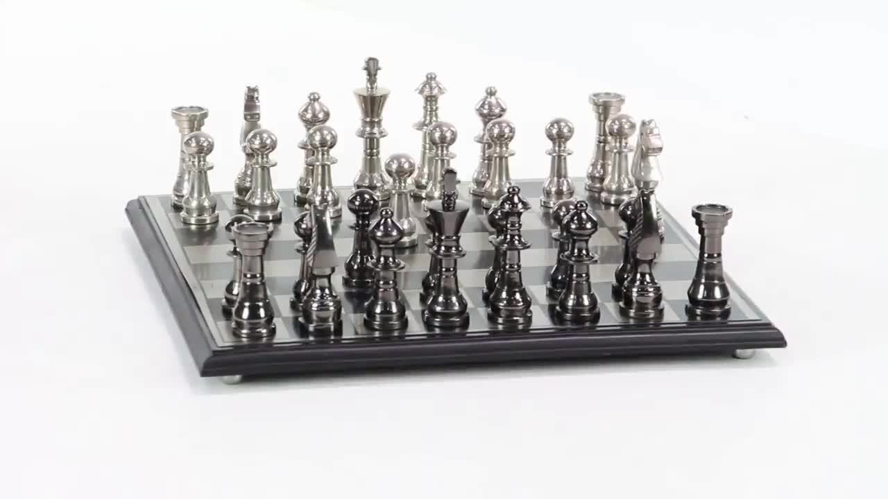 13 Luxury Desktop Storage Chess Set