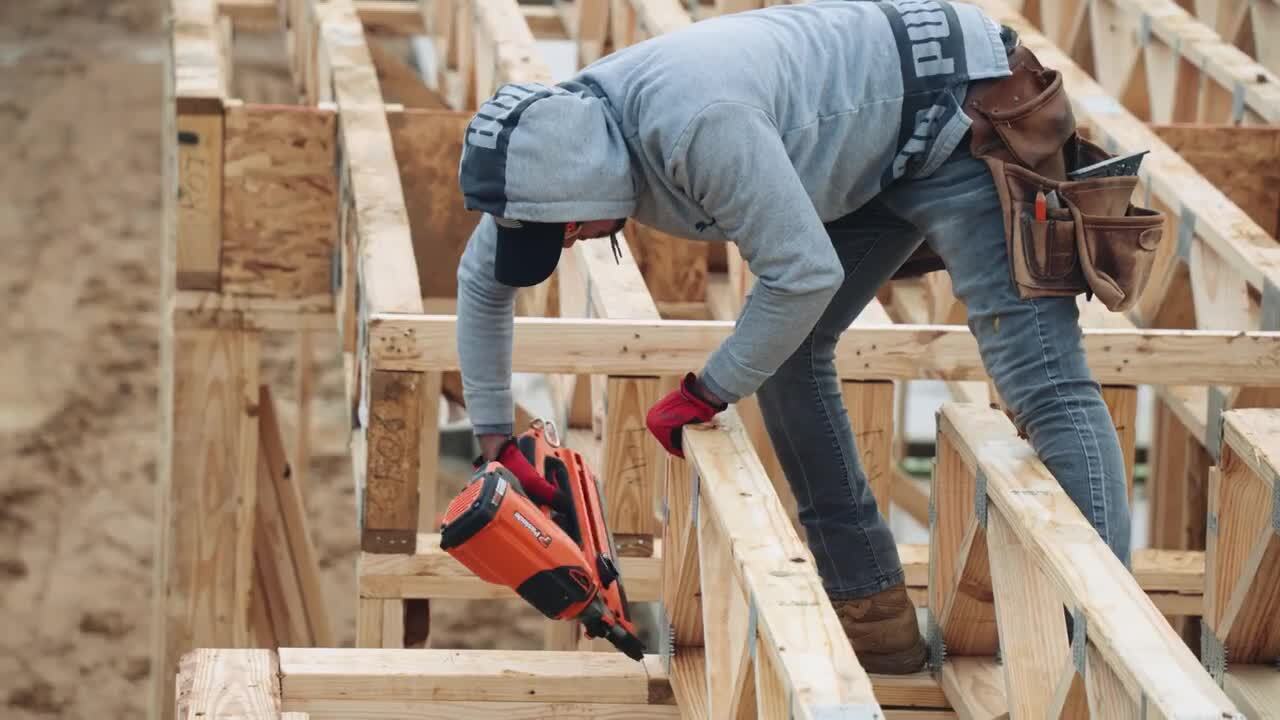 Paslode Angled 2.5-in 16-Gauge 30-Degree 7.5-Volt Cordless Finish Nailer Paslode Angled 2.5-in 16-Gauge 30-Degree 7.5-Volt Cordless Finish Nailer
