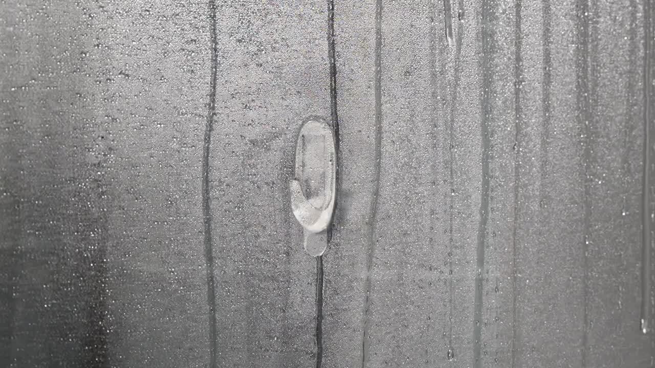 Command - 3 lb. Medium White Designer Hook Value Pack (8 Hooks, 12 Strips)