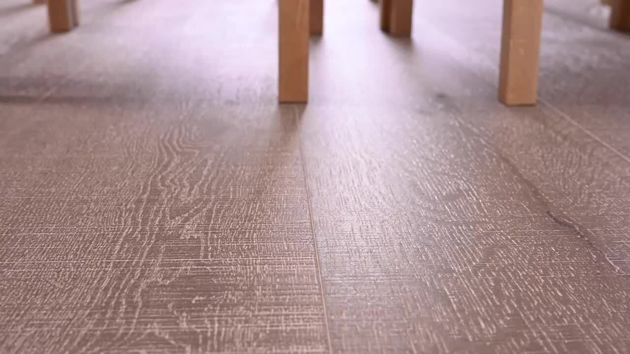MSI Tustin Grove White Oak XXL 5/8 in. T x 9.45 in. W Tongue and Groove Engineered Hardwood Flooring (34.10 sq. ft./case)