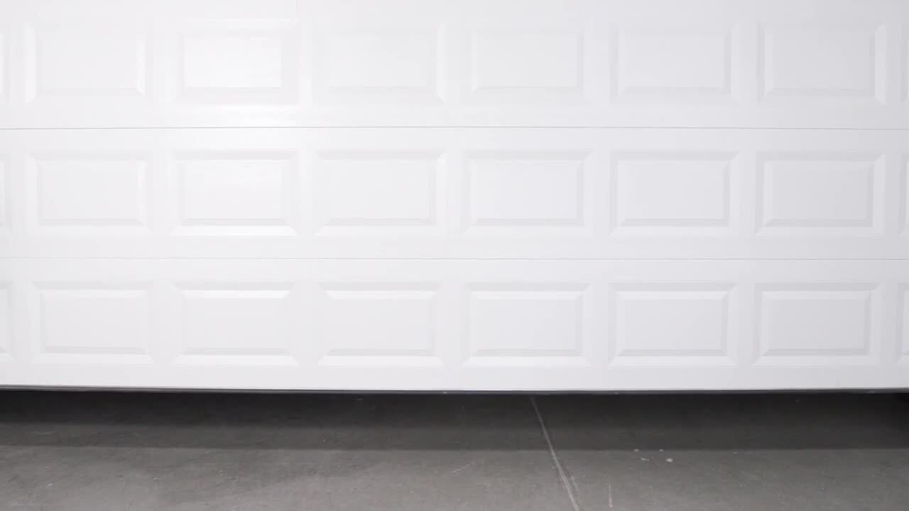 Chamberlain 1/2 HP Smart Quiet Belt Drive Garage Door Opener with