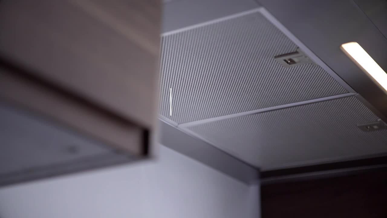 Zephyr Anzio 30 in. Convertible Wall Mount Range Hood with LED