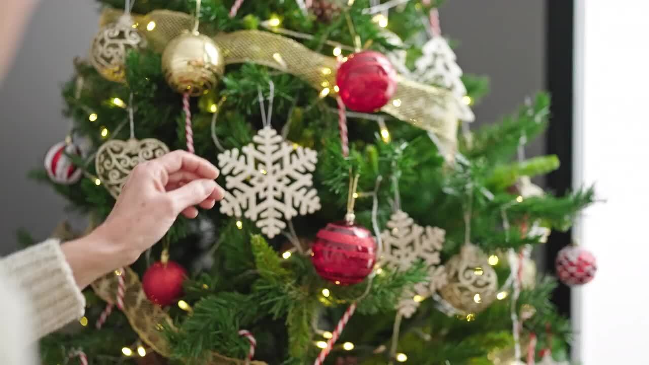 VEIKOUS 6.5 ft. Pre-Lit LED Pencil Slim Artificial Christmas