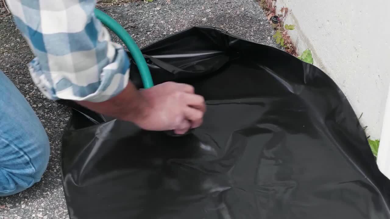 Quick Dam Water Curb, 6.5 in. x 20 ft. Water Filled Barrier
