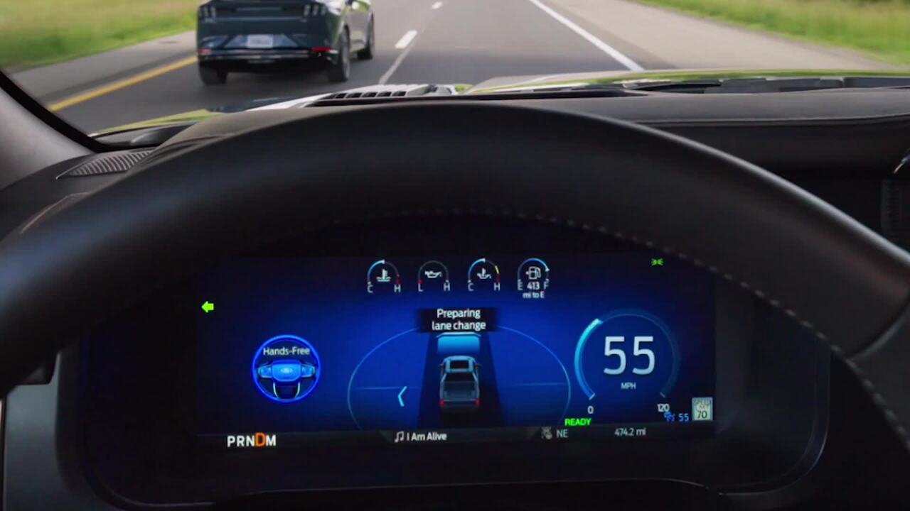 LANE CHANGE ASSIST WITH BLUECRUISE