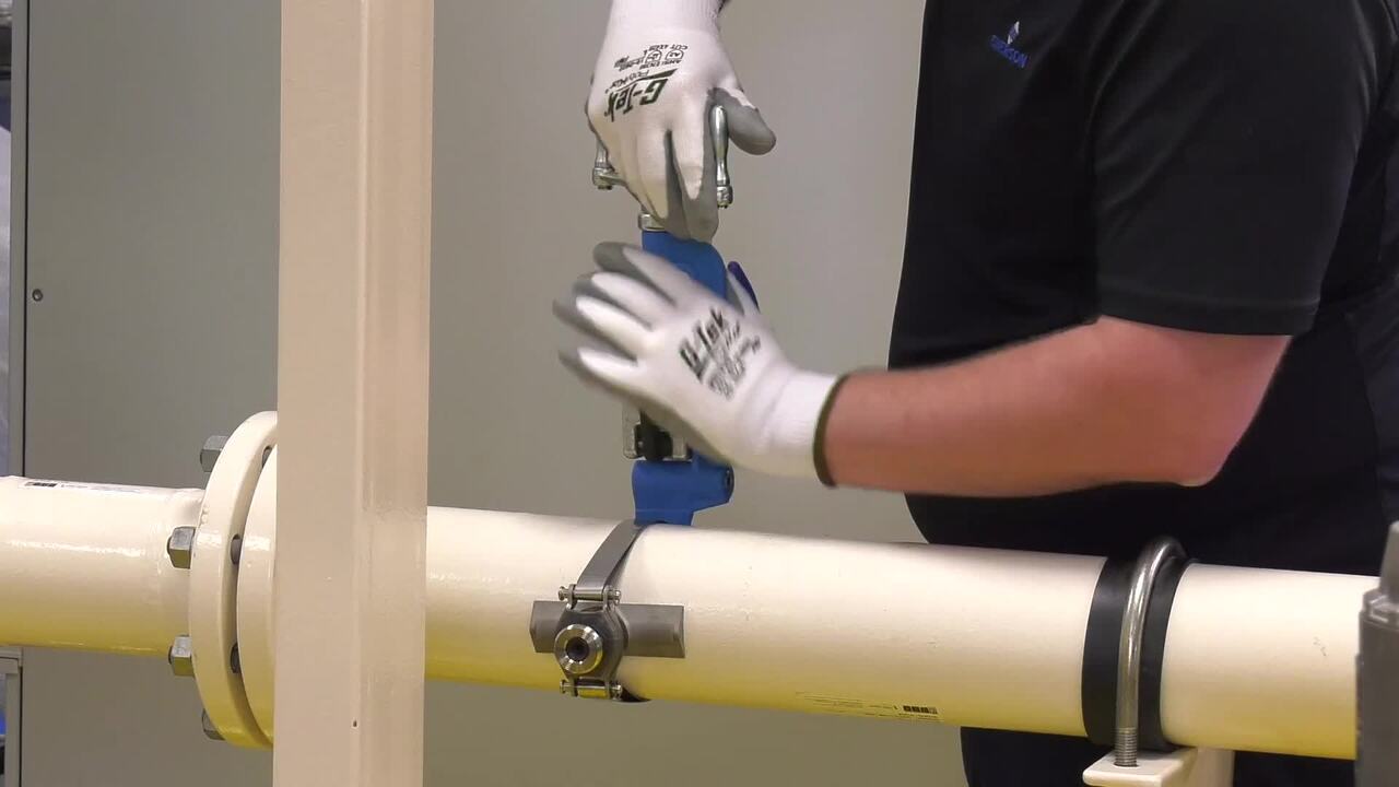 How to install Rosemount XWell technology with the Universal Pipe