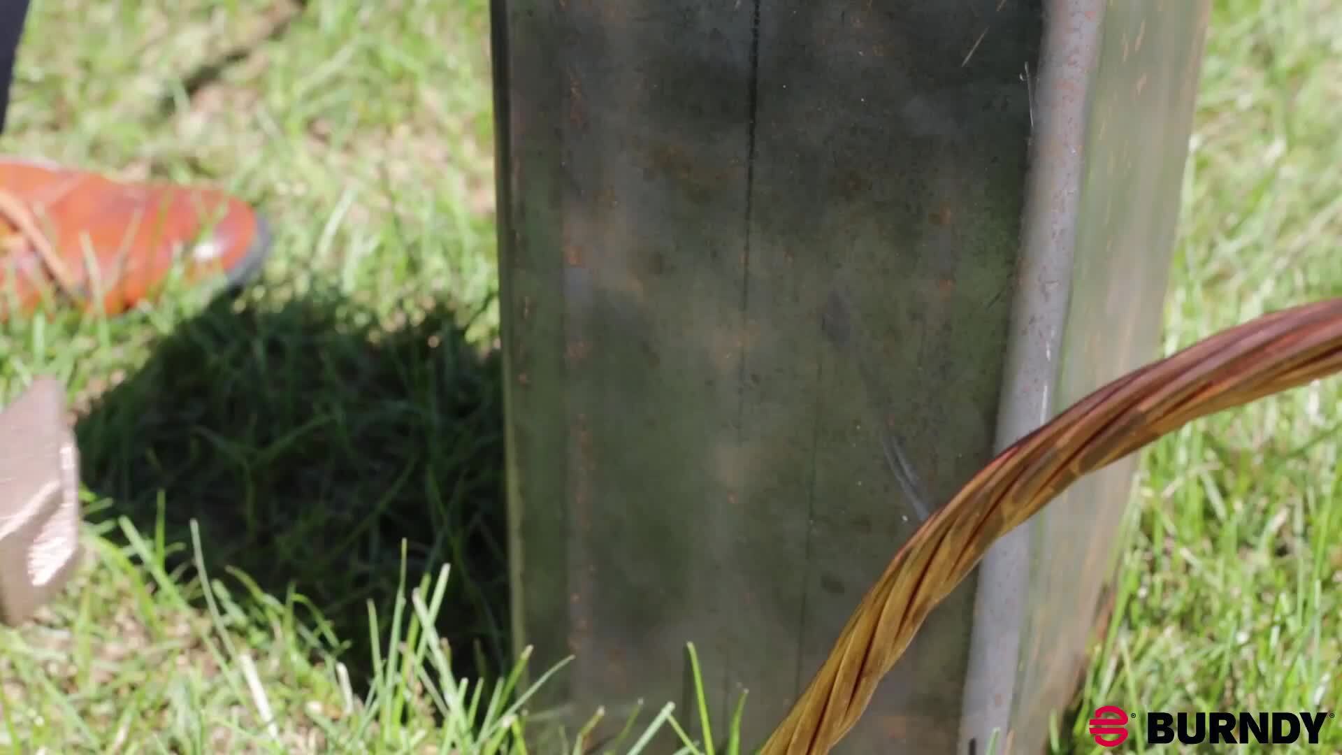 BURNDY GA600H30SS Fence Clamp Installation